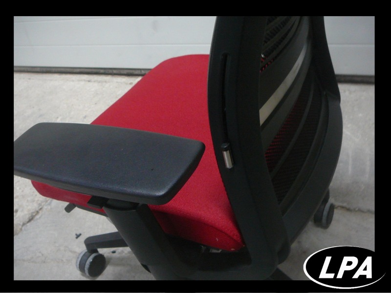 Fauteuil Siège Steelcase Think V2 9